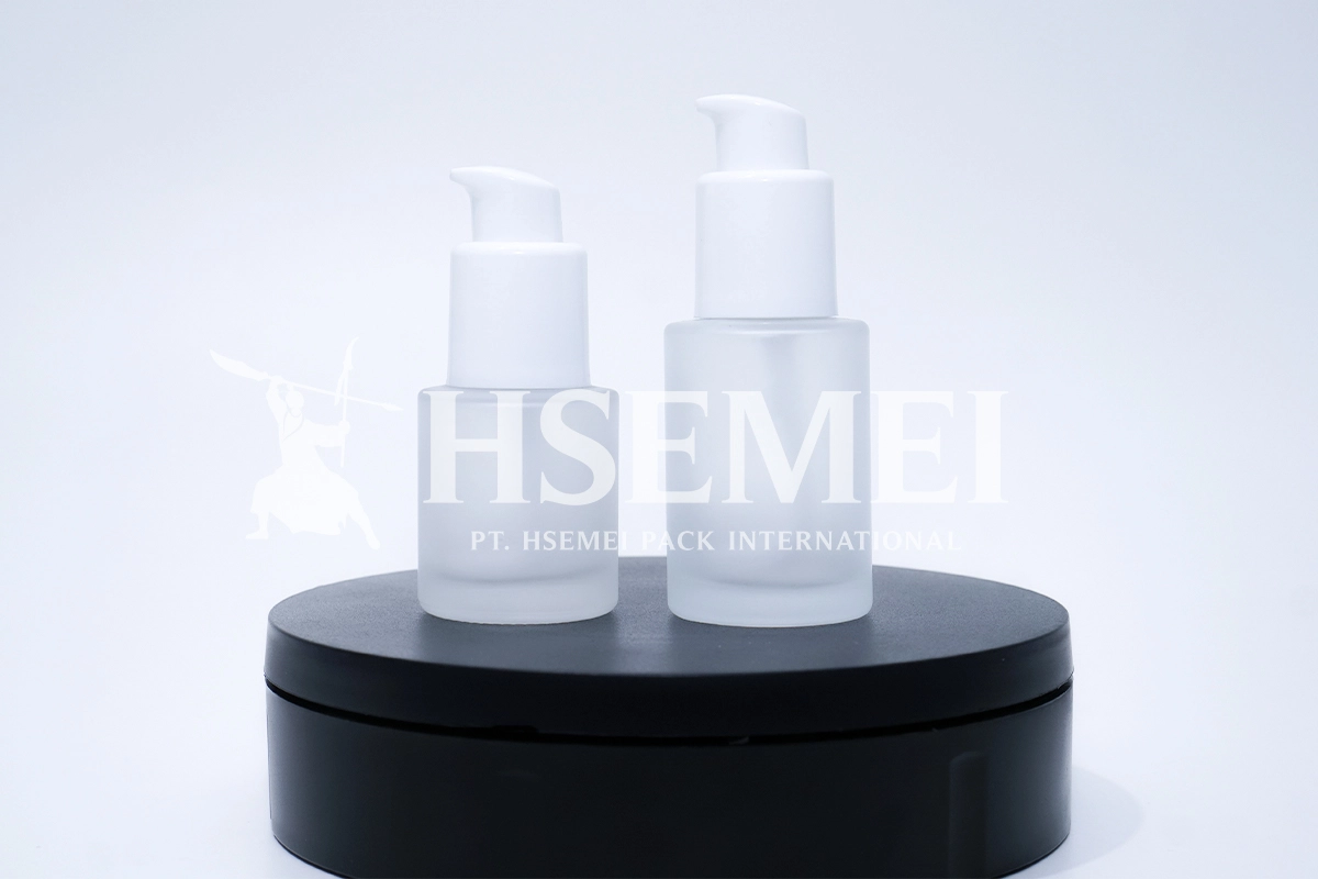 Cetak Botol Serum Pump: Bebas Desain Kustom & Pilih Bahan 1 botol serum pump