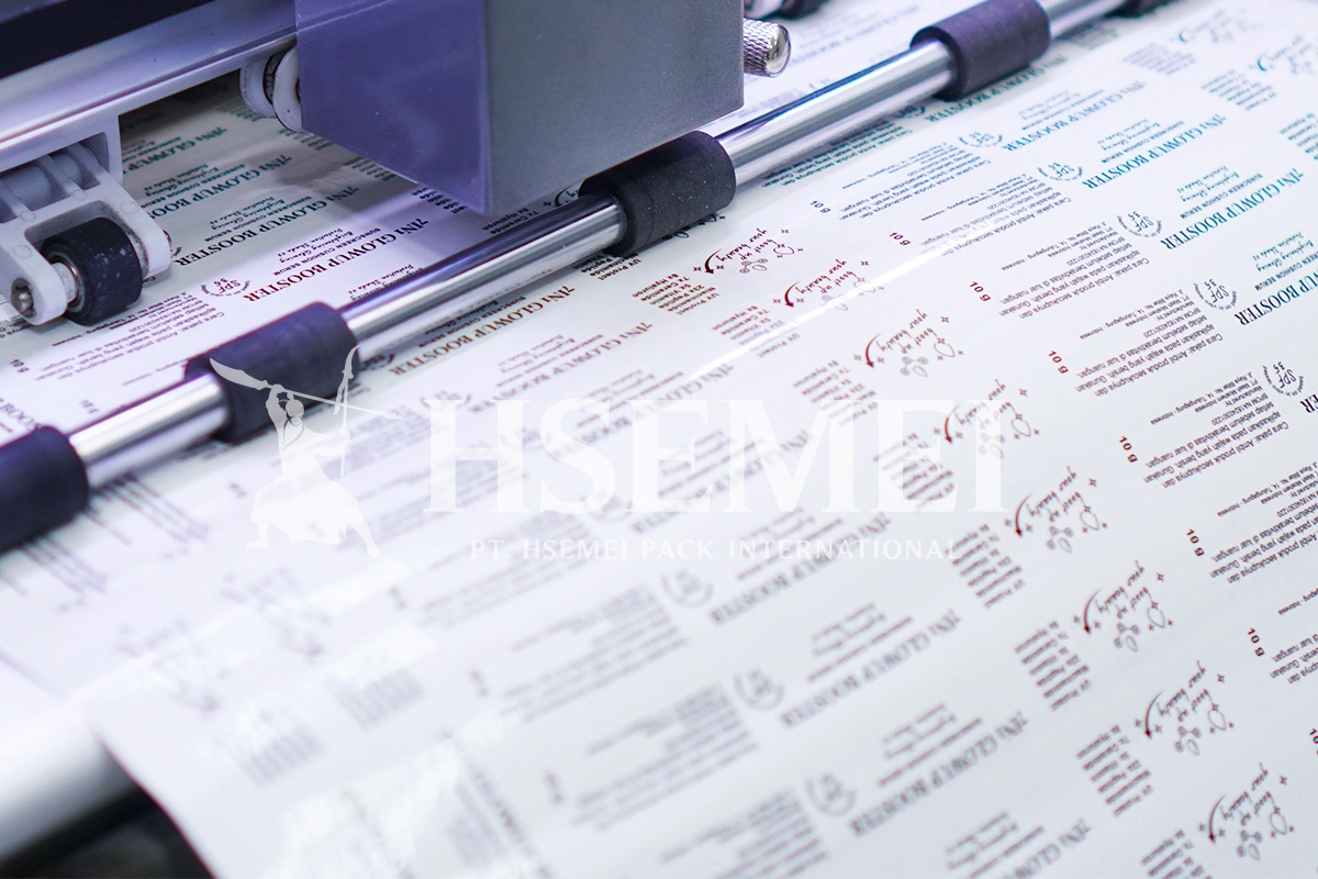 Cetak Stiker Chromo: Bebas Desain, Pilih Ukuran, & Finishing 1 cetak stiker chromo