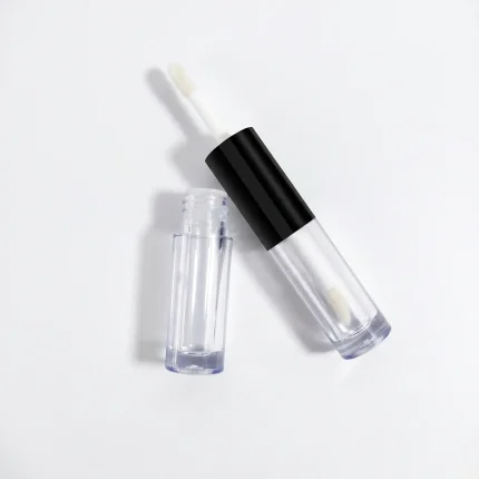 BOTOL LIP CARE AND TREATMENT 2 IN 1 JENIS DOE FOOT APPLICATOR BENTUK SILINDER