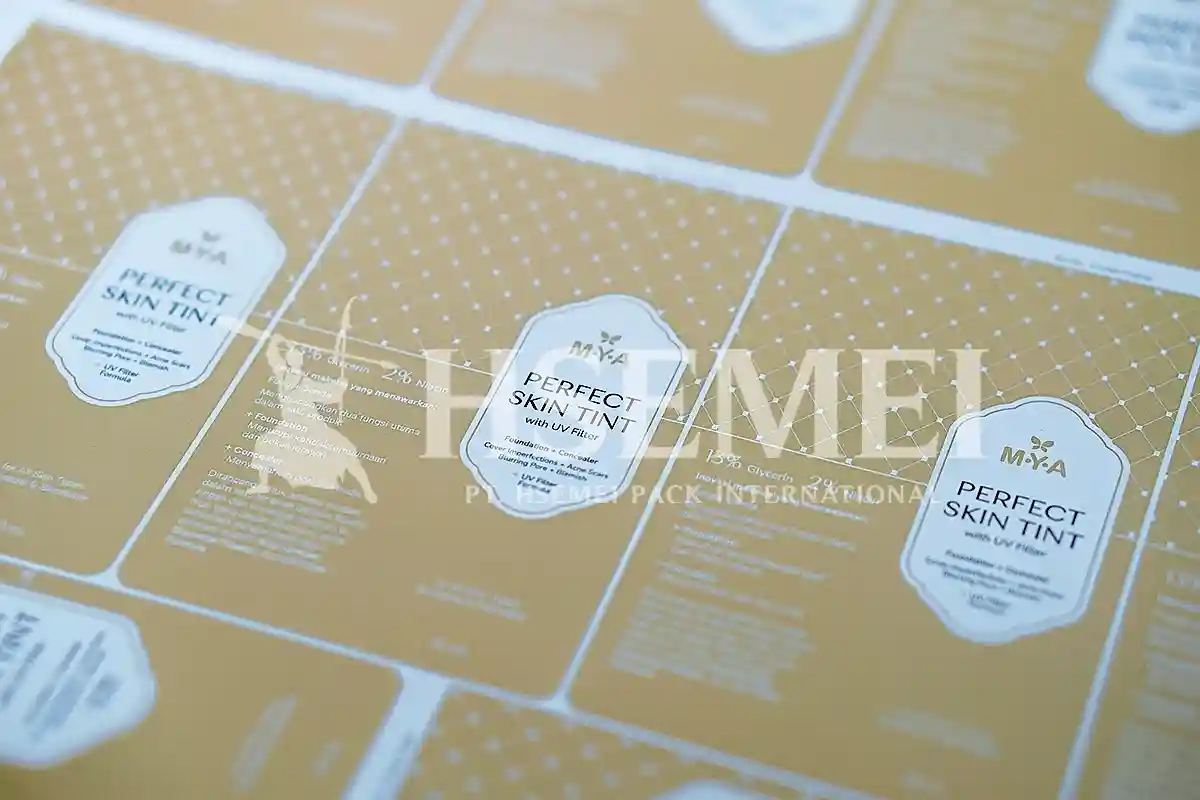 harga cetak stiker vinyl transparan