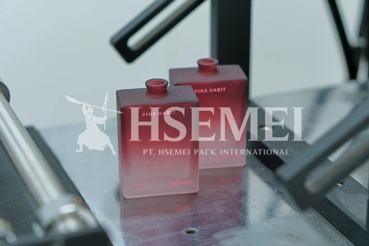 4 Cara Membuat Kemasan Parfum untuk Bisnis Berskala Kecil & Besar