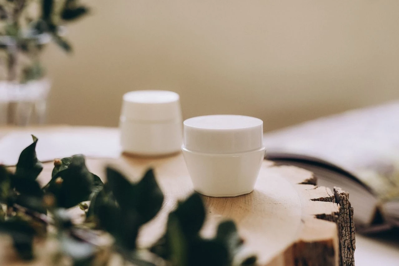 5 Jenis Kemasan Eye Cream yang Cocok untuk Menjaga Kualitas & Daya Tarik Produk