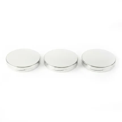 eyeshadow case bentuk ergonomis dengan cermin bagian dalam