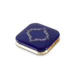 kemasan cushion COMPACT CASE PC3101A varian warna navy dengan aksen gold
