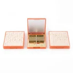 kemasan eyeshadow empat kompartemen dengan cermin bagian dalam