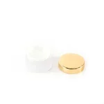 kemasan kosmetik POT POWDER LP4014A varian warna putih frosted dengan cap gold metalik